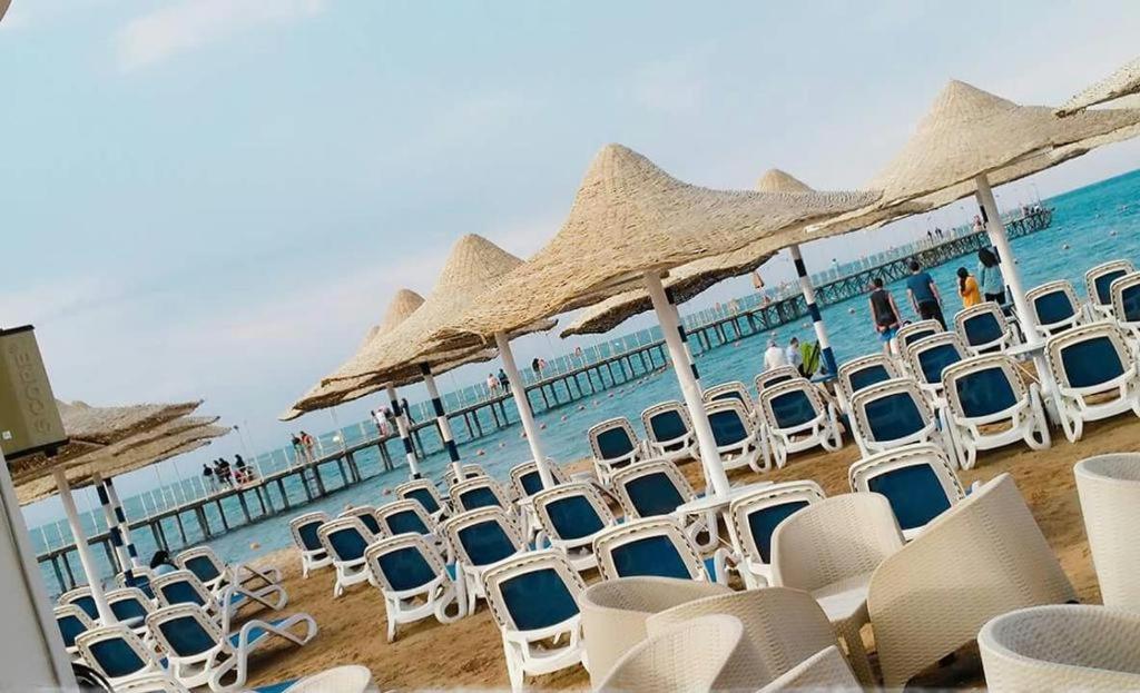 Seaview Chalets In Porto South Beach - Families Only Ain Soukhna Exteriér fotografie