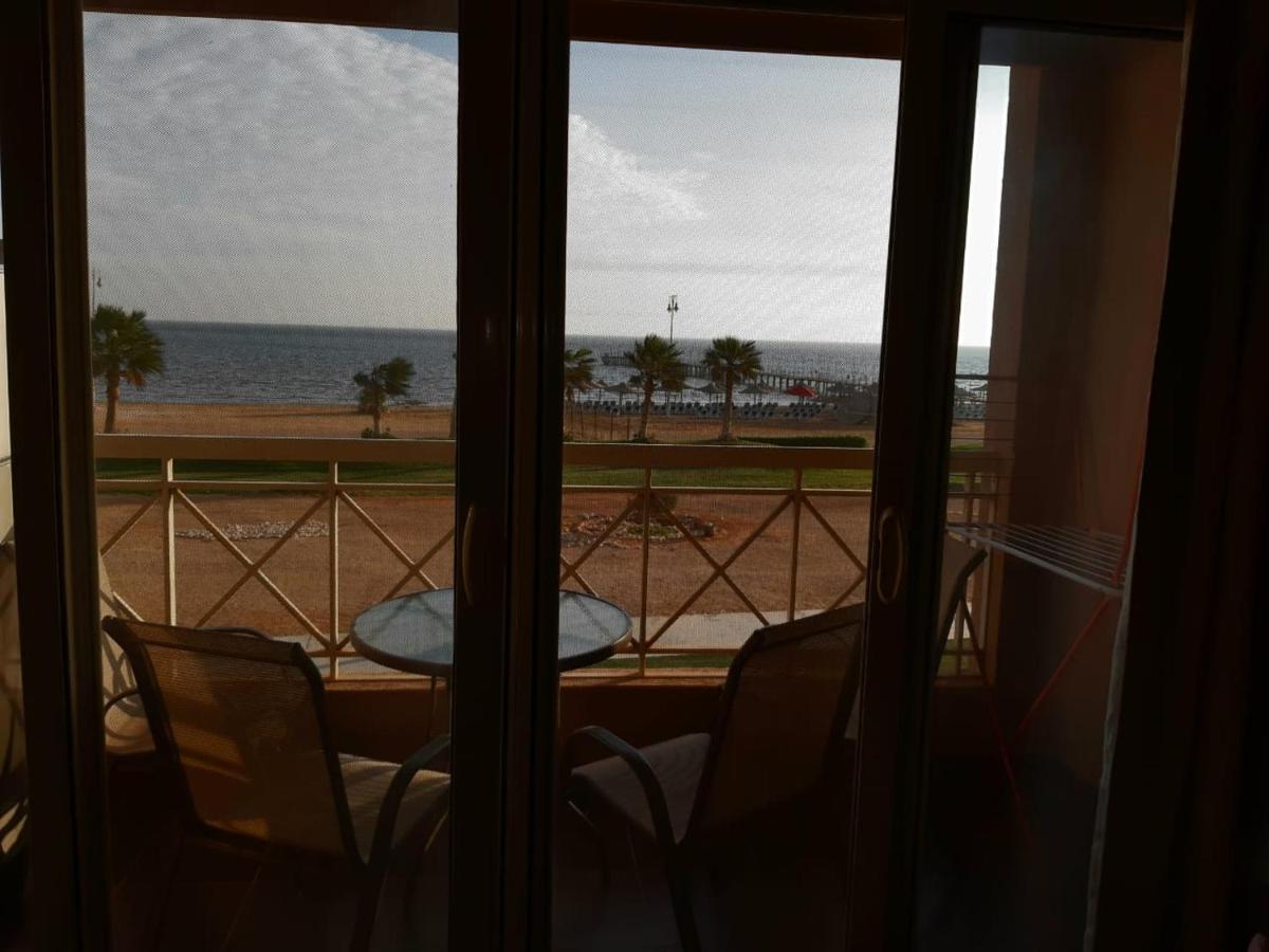 Seaview Chalets In Porto South Beach - Families Only Ain Soukhna Exteriér fotografie