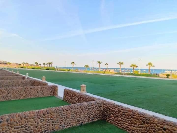 Seaview Chalets In Porto South Beach - Families Only Ain Soukhna Exteriér fotografie